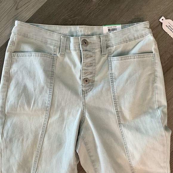 Style&Company Button-Fly Kick Cropped Jeans Size8 NWT - Picture 4 of 5